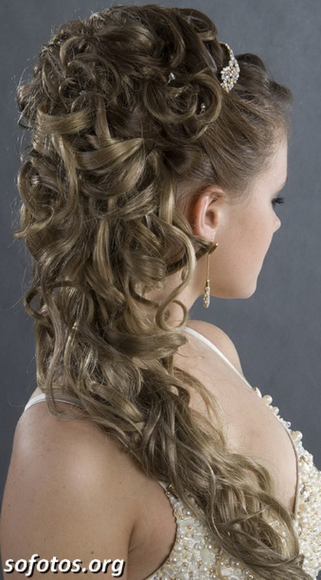 penteados-para-noivas-cabelos-longos-e-cacheados-60_5 Penteados para noivas cabelos longos e cacheados