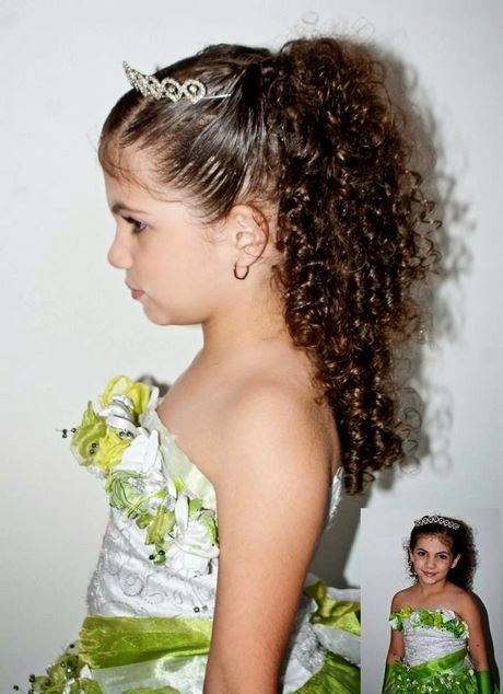 penteados-para-cabelos-cacheados-para-casamento-infantil-76_16 Penteados para cabelos cacheados para casamento infantil