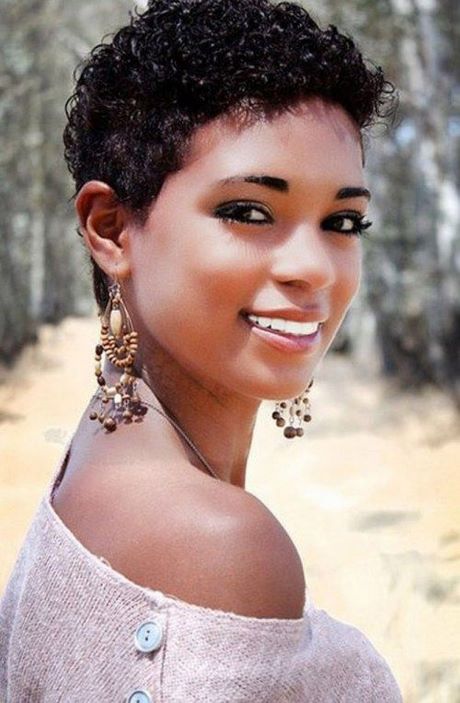 corte-de-cabelo-feminino-curto-afro-06_18 Corte de cabelo feminino curto afro