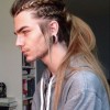 Penteados masculinos longos