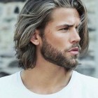 Corte de cabelo masculino liso medio